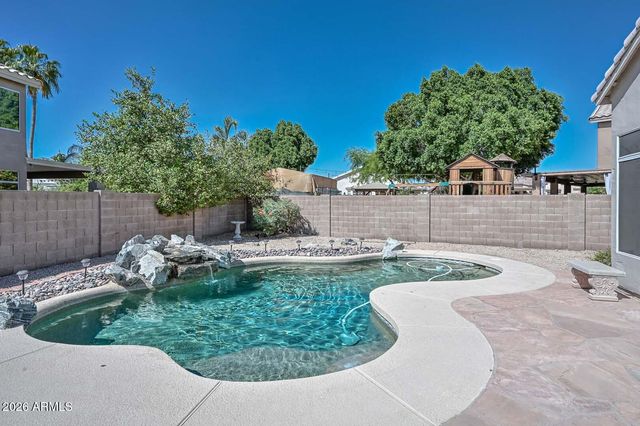 7444 W FOOTHILL Drive, Glendale, AZ 85310