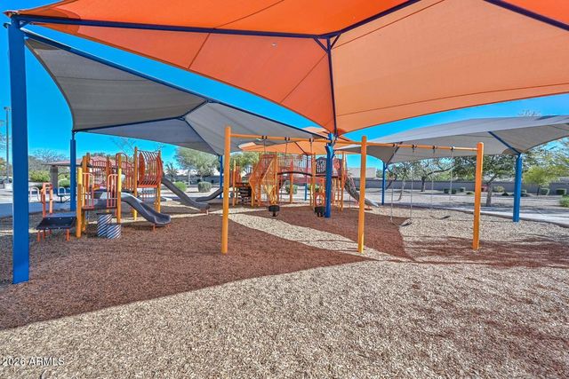 7444 W FOOTHILL Drive, Glendale, AZ 85310