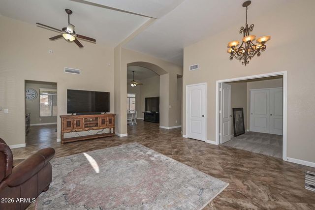 7444 W FOOTHILL Drive, Glendale, AZ 85310