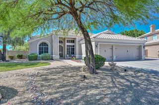 7444 W FOOTHILL Drive, Glendale, AZ 85310