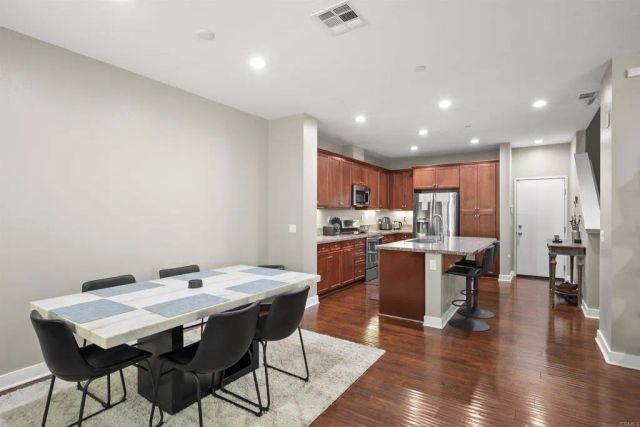 7508 EAGLE Drive, Santee, CA 92071