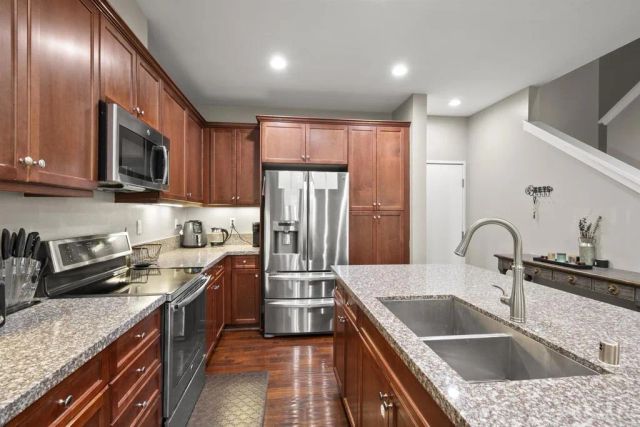 7508 EAGLE Drive, Santee, CA 92071