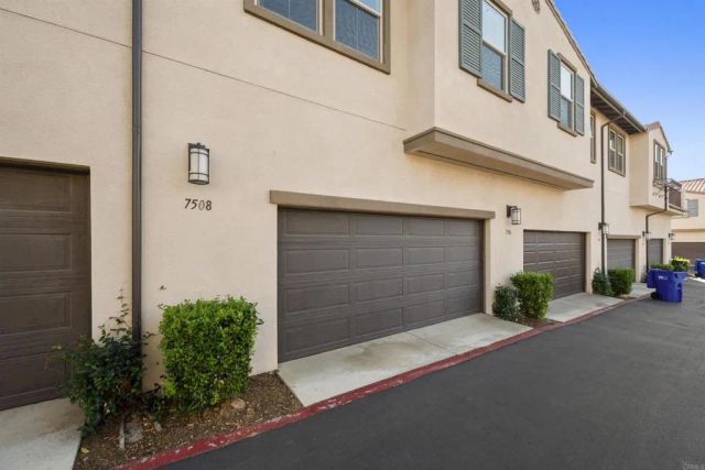 7508 EAGLE Drive, Santee, CA 92071