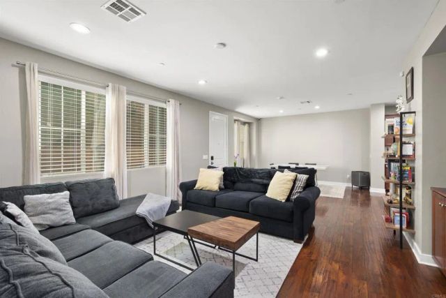 7508 EAGLE Drive, Santee, CA 92071
