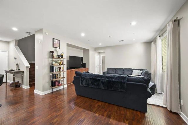 7508 EAGLE Drive, Santee, CA 92071