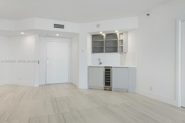 3000 Island Boulevard 2504, Aventura, FL 33160