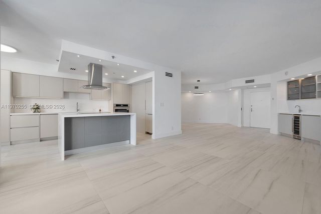 3000 Island Boulevard 2504, Aventura, FL 33160