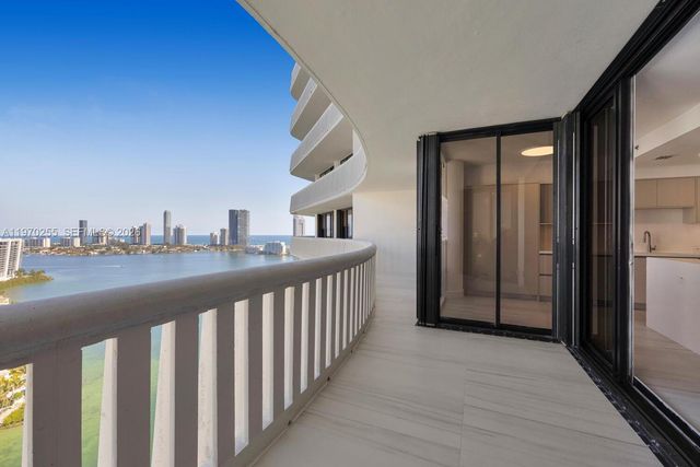 3000 Island Boulevard 2504, Aventura, FL 33160