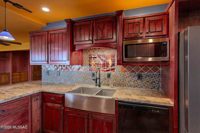 846 W Paseo Del Prado, Green Valley, AZ 85614