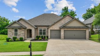 809 Ravine Street, Cave Springs, AR 72718