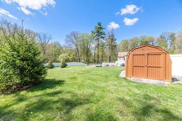 586 Clearview Dr, Hampton Twp., NJ 07860