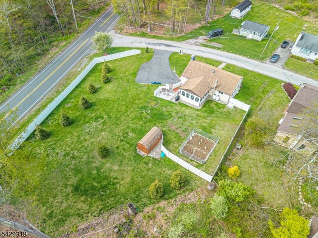 586 Clearview Dr, Hampton Twp., NJ 07860
