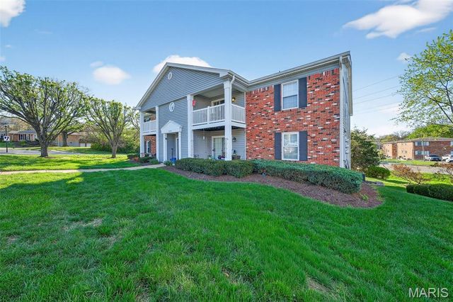 9608 Bent Pine Drive F, Sappington, MO 63126