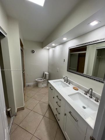 2755 NE 28th Avenue C3, Lighthouse Point, FL 33064