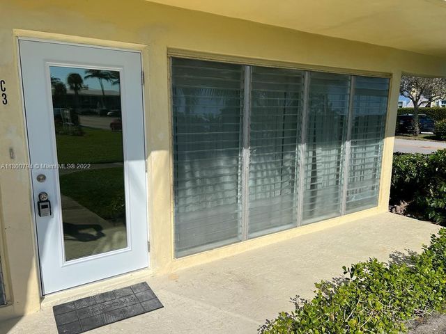 2755 NE 28th Avenue C3, Lighthouse Point, FL 33064
