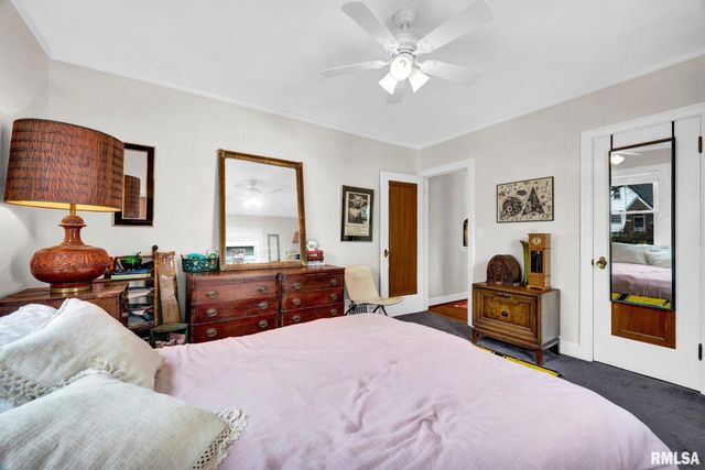 2020 W AYRES Avenue, West Peoria, IL 61604