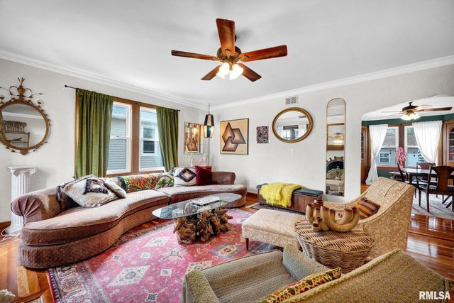 2020 W AYRES Avenue, West Peoria, IL 61604