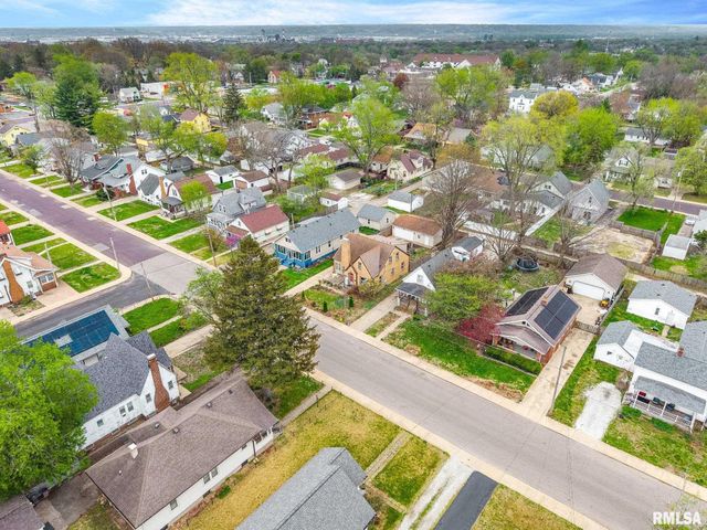 2020 W AYRES Avenue, West Peoria, IL 61604
