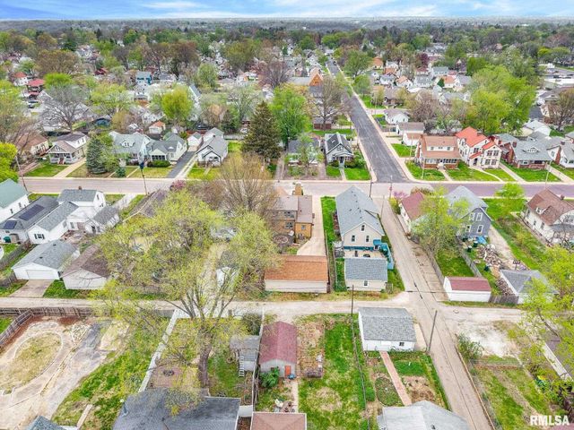 2020 W AYRES Avenue, West Peoria, IL 61604
