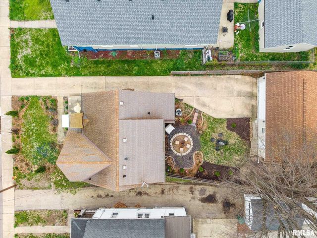 2020 W AYRES Avenue, West Peoria, IL 61604