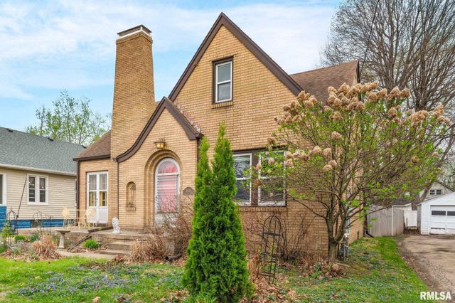 2020 W AYRES Avenue, West Peoria, IL 61604