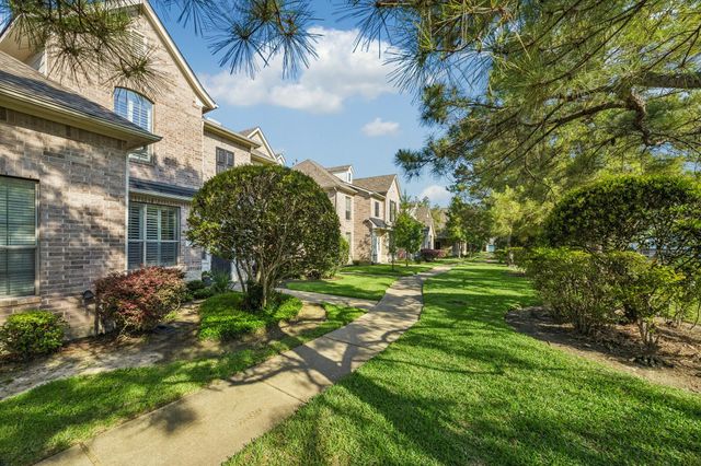 2402 Clippers Square, Houston, TX 77058