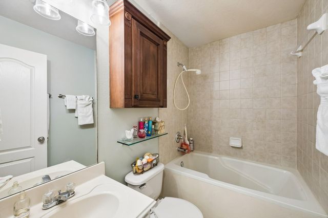 2402 Clippers Square, Houston, TX 77058
