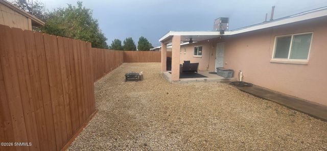 5509 Mesa Drive, Las Cruces, NM 88012