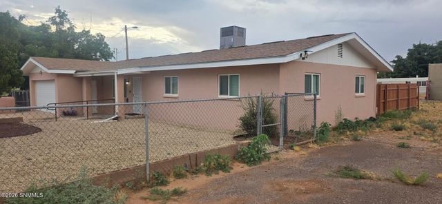 5509 Mesa Drive, Las Cruces, NM 88012