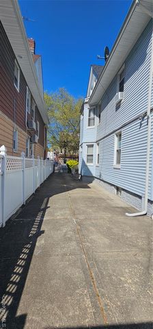 627 E 32nd Street, Brooklyn, NY 11210