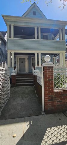 627 E 32nd Street, Brooklyn, NY 11210