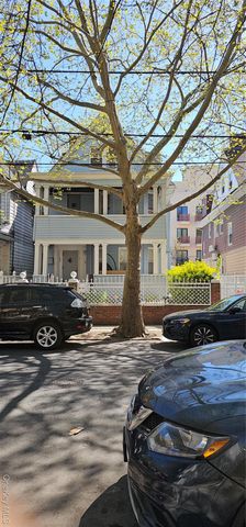 627 E 32nd Street, Brooklyn, NY 11210