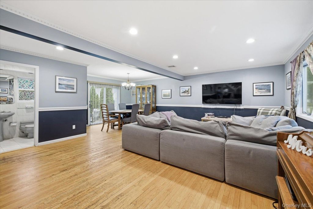 2618 Mount Avenue, Oceanside, NY 11572 — photo 4