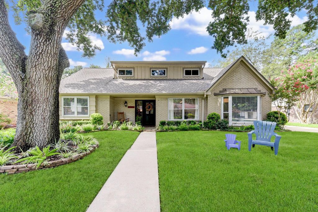 10707 Piping Rock Lane, Houston, TX 77042