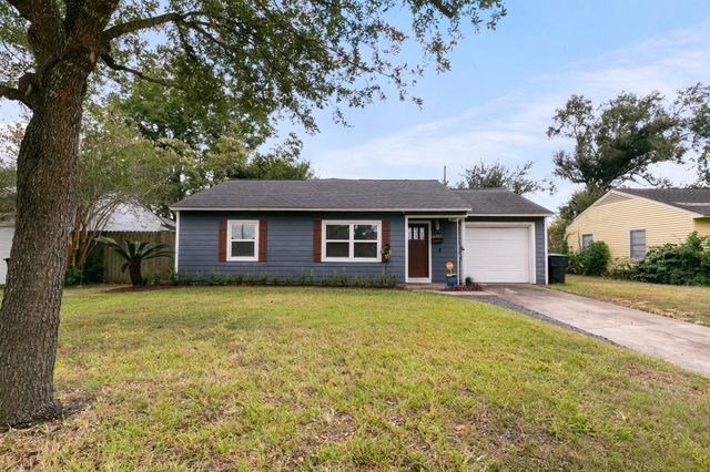 6915 Jalna Street, Houston, TX 77055