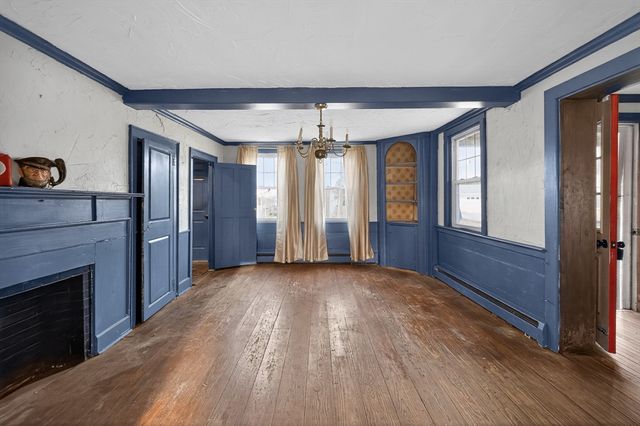 40 Golf Street, Dartmouth, MA 02747