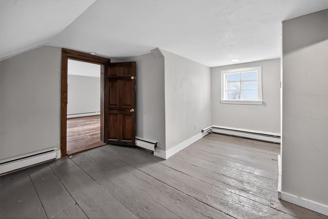 40 Golf Street, Dartmouth, MA 02747