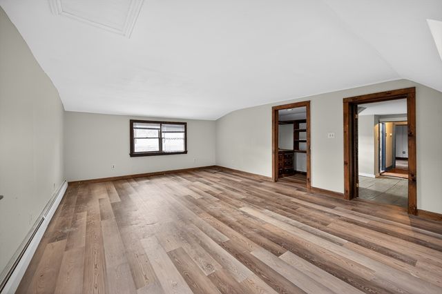 40 Golf Street, Dartmouth, MA 02747