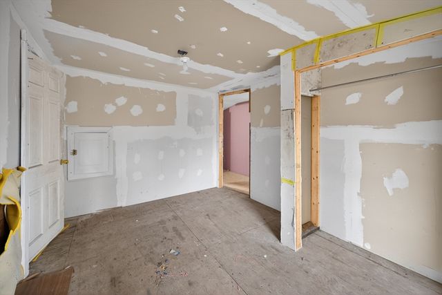 40 Golf Street, Dartmouth, MA 02747