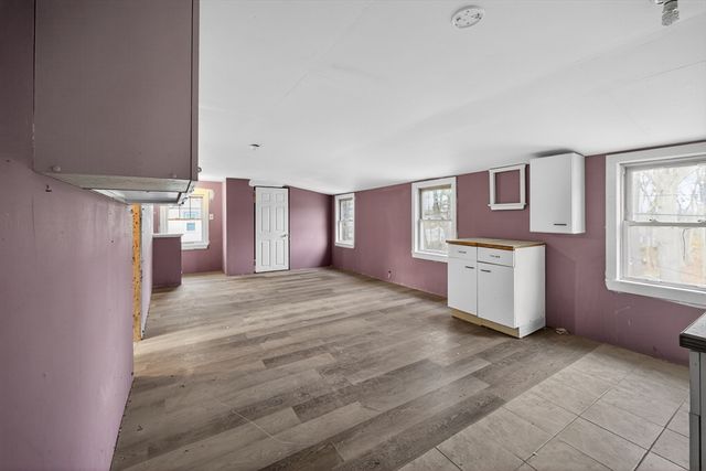 40 Golf Street, Dartmouth, MA 02747