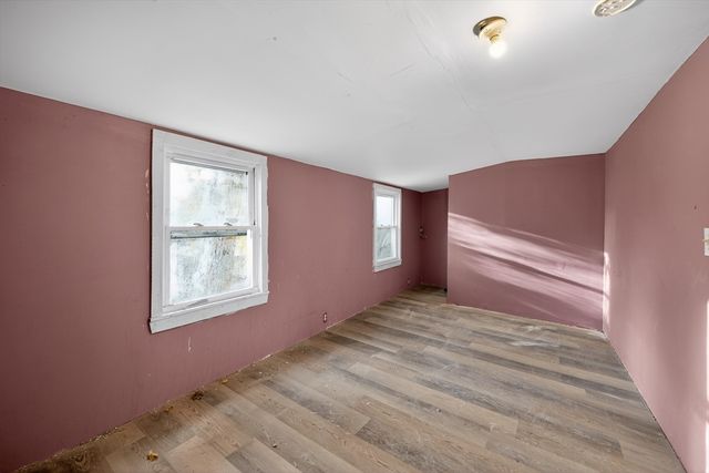 40 Golf Street, Dartmouth, MA 02747