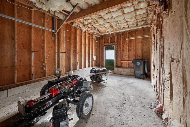 40 Golf Street, Dartmouth, MA 02747