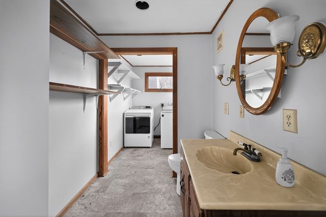 40 Golf Street, Dartmouth, MA 02747