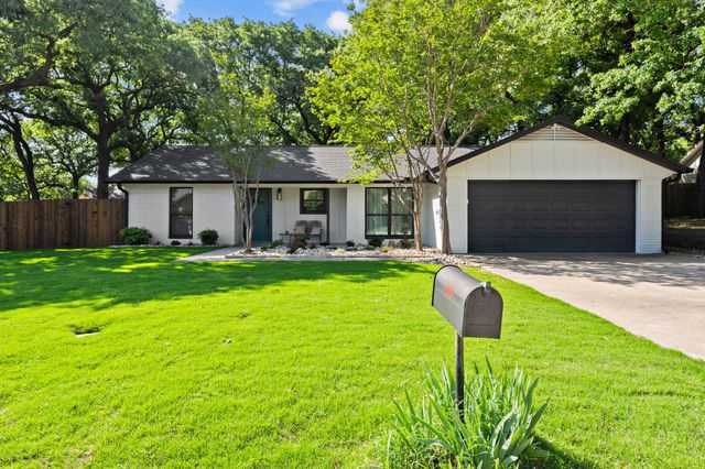 103 Camelot Drive, Weatherford, TX 76086