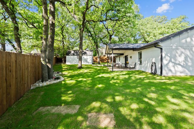 103 Camelot Drive, Weatherford, TX 76086