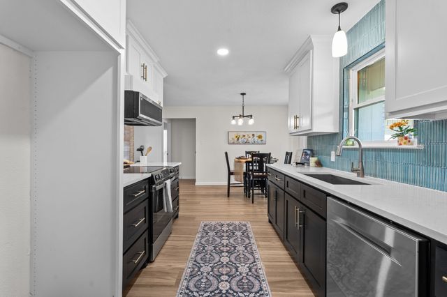 103 Camelot Drive, Weatherford, TX 76086
