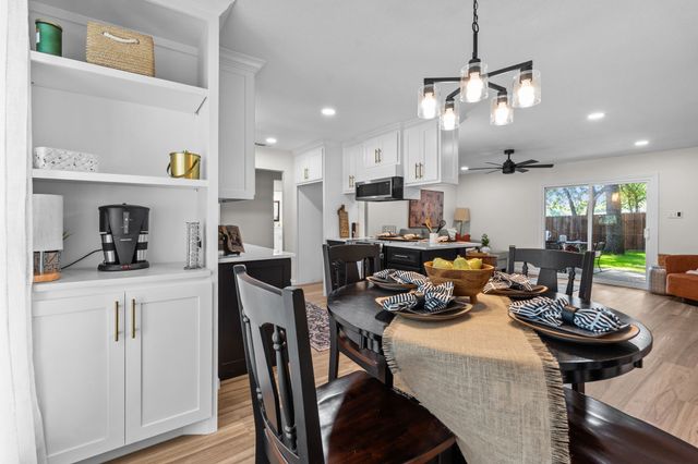 103 Camelot Drive, Weatherford, TX 76086