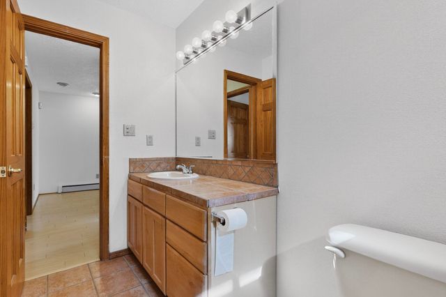 2105 San Venito Road NW, Albuquerque, NM 87104