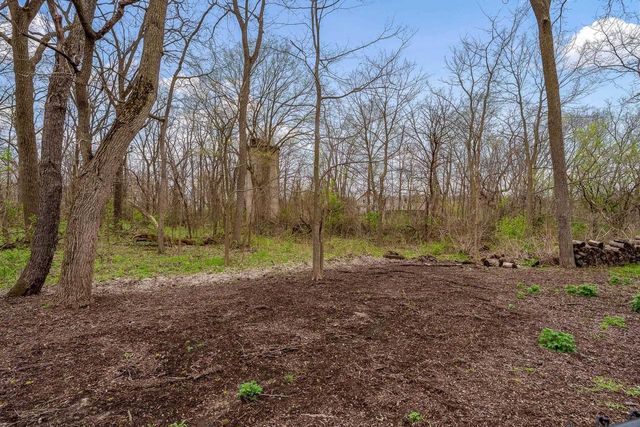 620 E Waterford Drive, Beloit, WI 53511