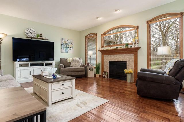 620 E Waterford Drive, Beloit, WI 53511